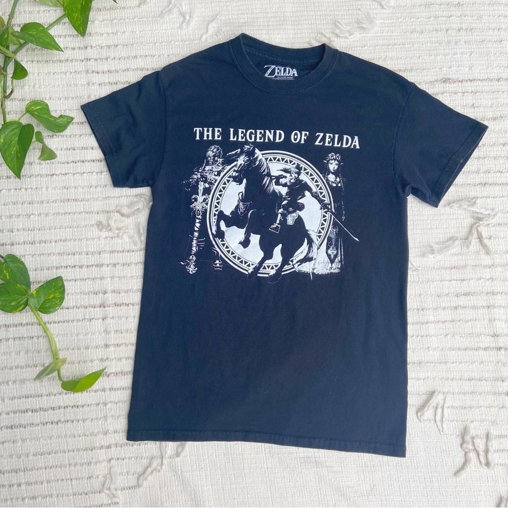 The Legend of Zelda Link & others graphic print video game unisex t-shirt Sz S